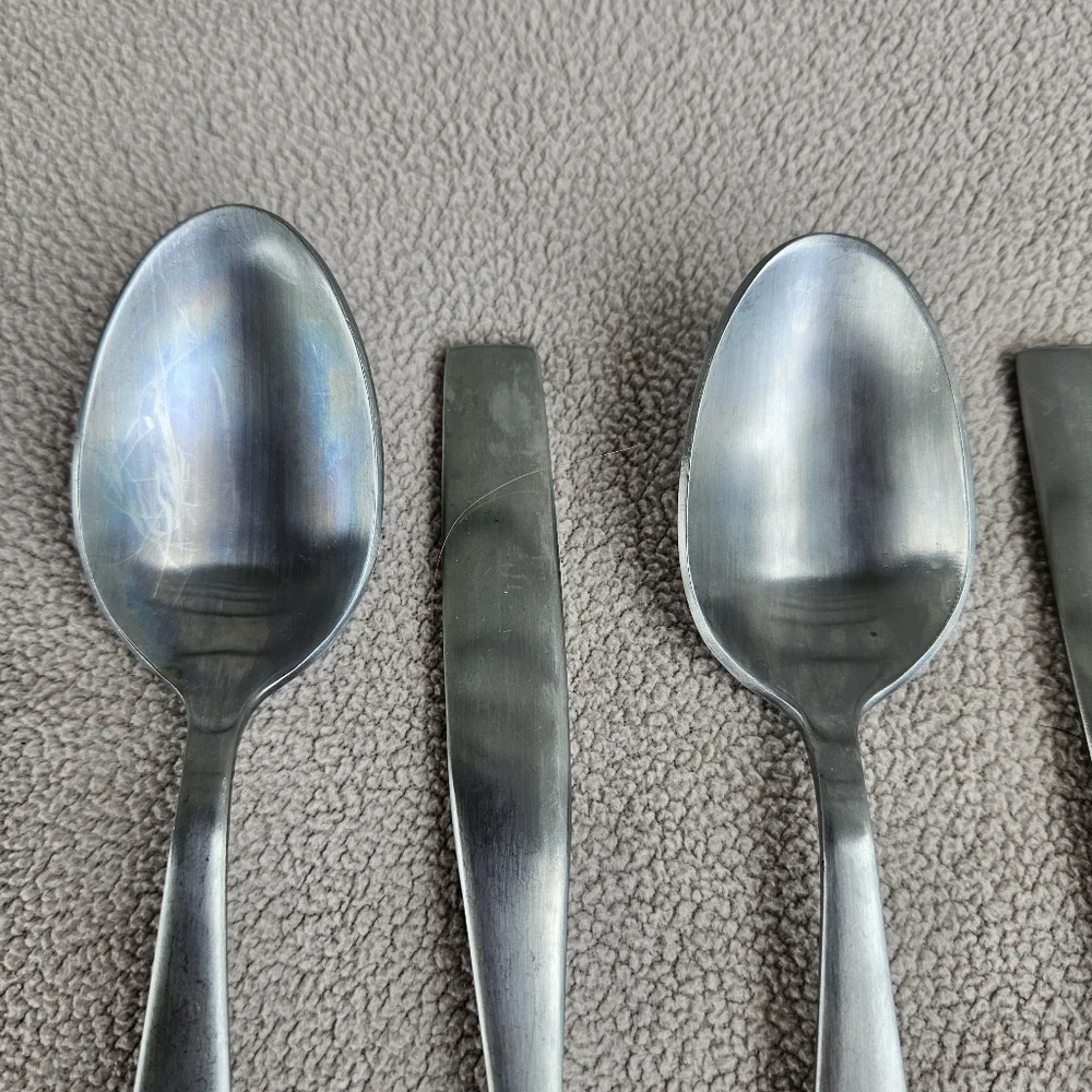 Oneida Stainless Soup Spoon Lot of 8 Cannon? 7 2/16